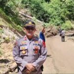 Pasca Longsor Jalan Lintas Matur Bukittinggi, Kapolsek Matur.Iptu Alfian.M Himbau Penguna Jalan Tetap Berhati Hati