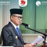Pjs Wali Kota Bukittinggi Pimpin Upacara Peringati Hari Pahlawan Nasional Ke 79 dan Hari Kesehatan Nasional Ke 60 Tahun 2024