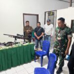 ANGGOTA UNIT INTEL KODIM 0304/AGAM TANGKAP BANDAR SABU-SABU DI JALAN SUTAN SYAHRIR BUKITTINGGI