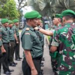 42 Orang Anggota TNI AD Kodim 0304/Agam Mendapatkan Kenaikan Pangkat