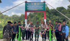 TNI Hadirkan Harapan Baru, Jembatan Perintis Garuda di Agam Resmi Dibuka untuk Warga